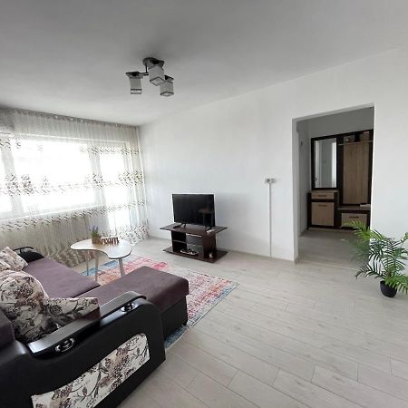 Elite Apartment Targoviste Exterior photo